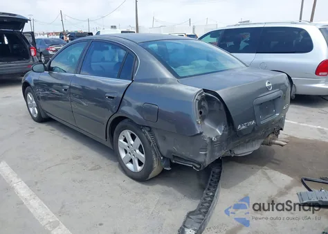 2005 Nissan Altima 2.5 S from USA, damaged, VIN 1N4AL11D25C179768